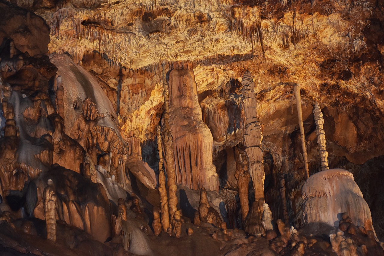 cave  stalactite  caver free photo