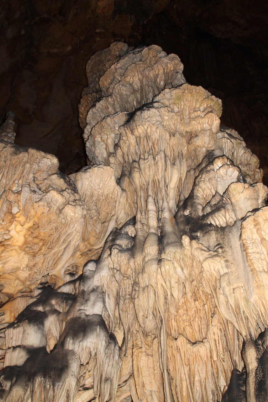 caves bridesmaids stalactites free photo