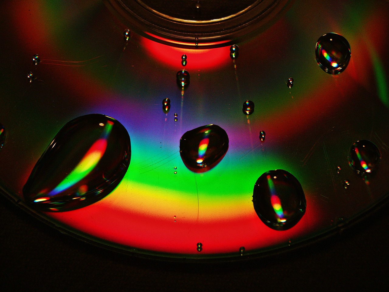 cd drops of water colors free photo