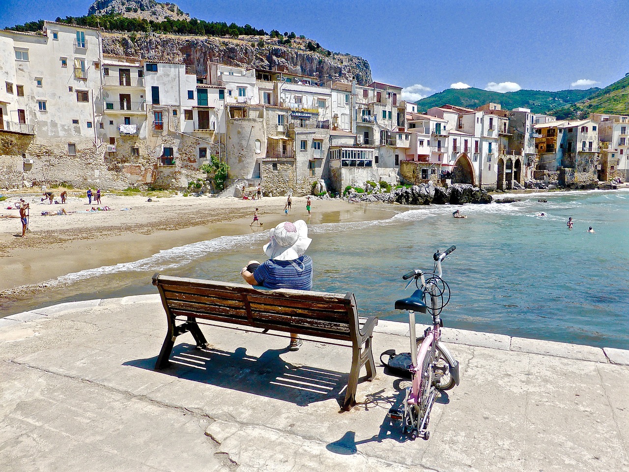 cefalu seaside solo free photo