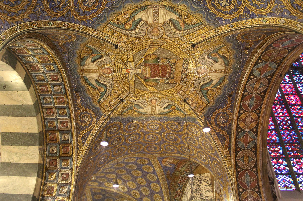 ceiling  church  architecture free photo