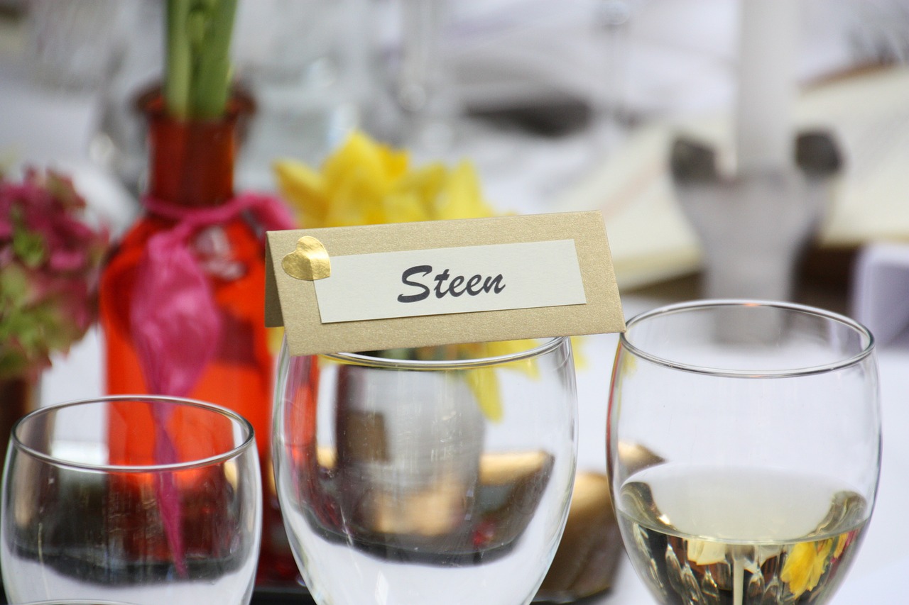 celebration placecard wine free photo