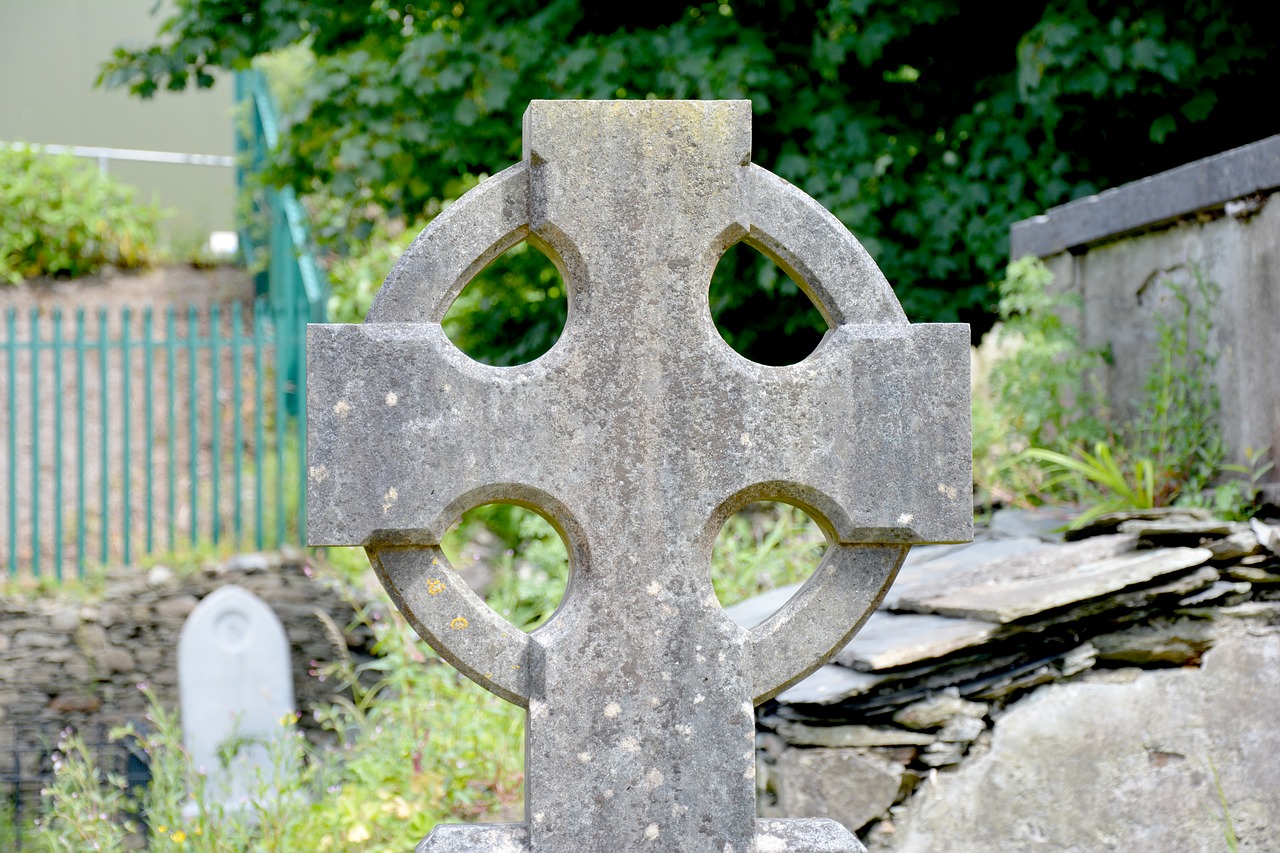 celtic cross cross crosses free photo
