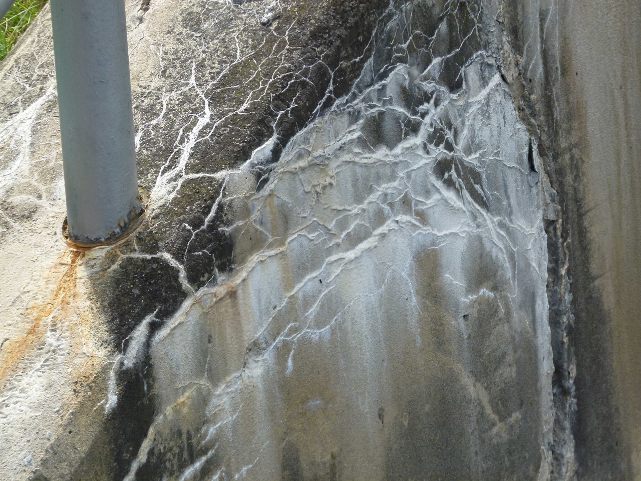 cement wall leaching free photo
