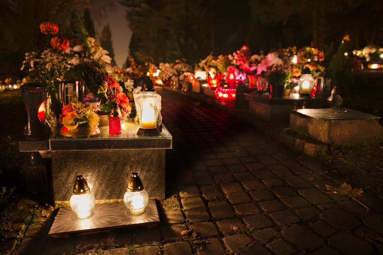 cemetery dark night free photo