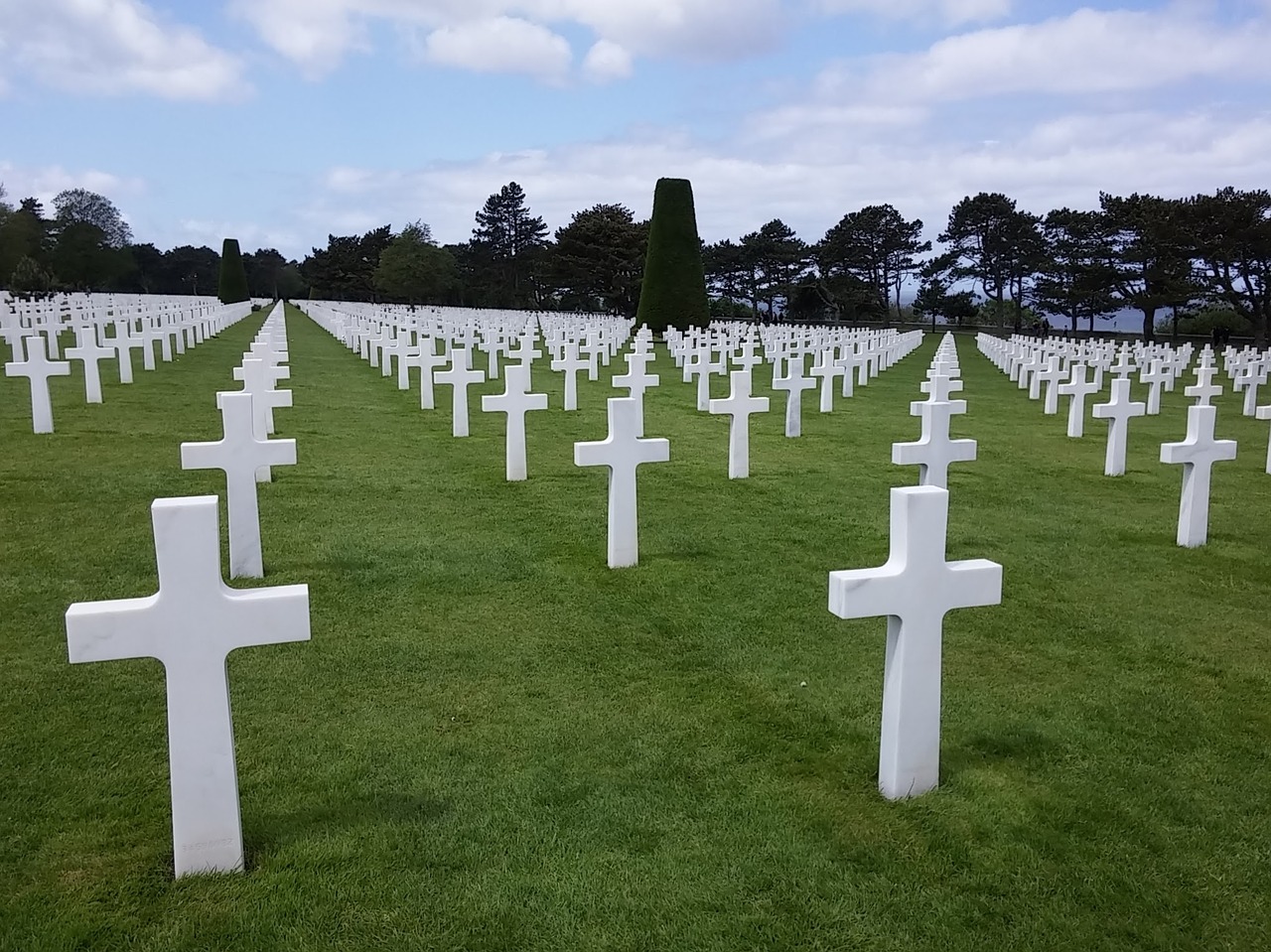 cemetery normandy americans free photo
