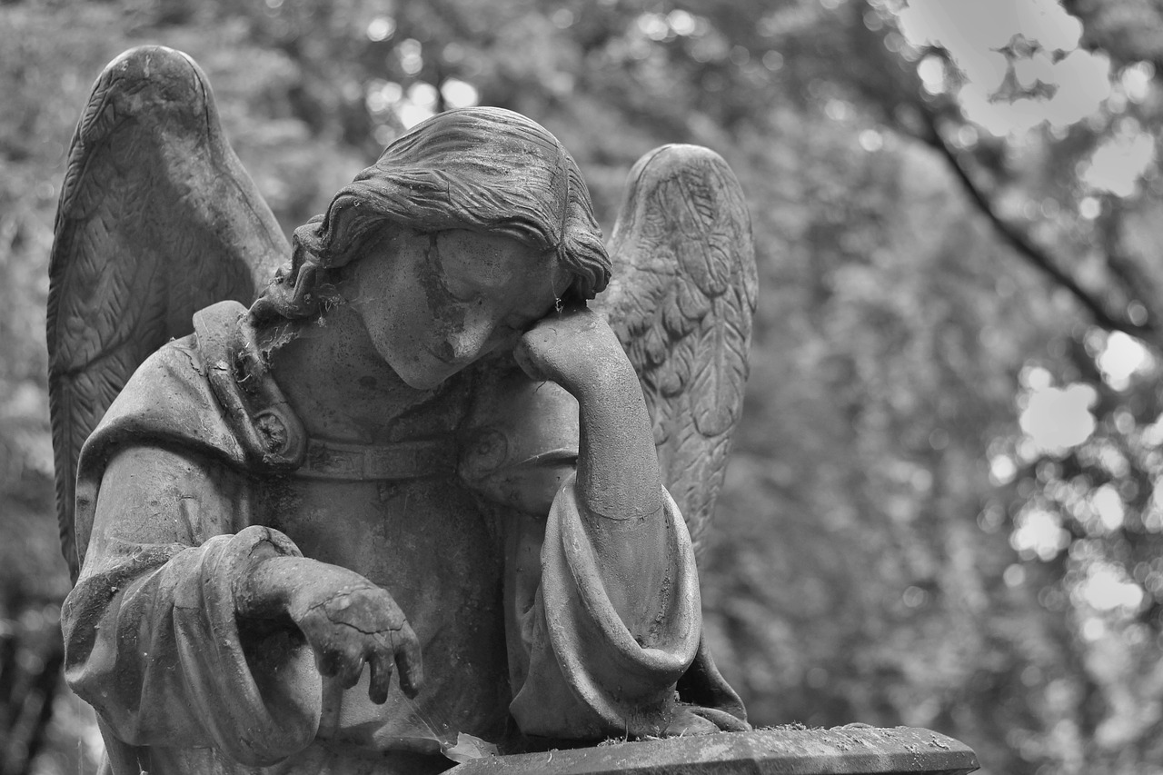 cemetery statue stone free photo