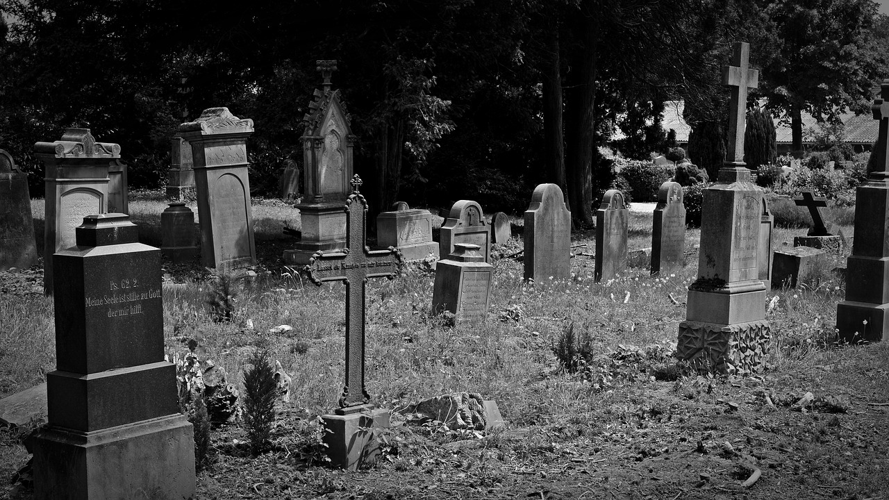 cemetery old grave stones old cemetery free photo