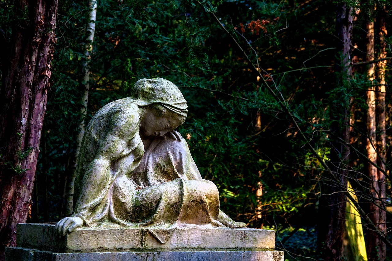 cemetery sculpture angel free photo