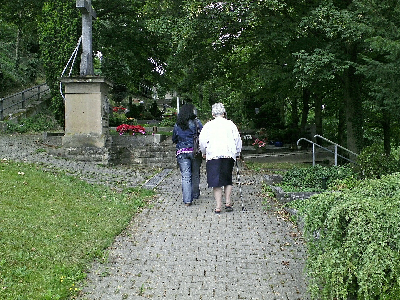 cemetery christian graves free photo