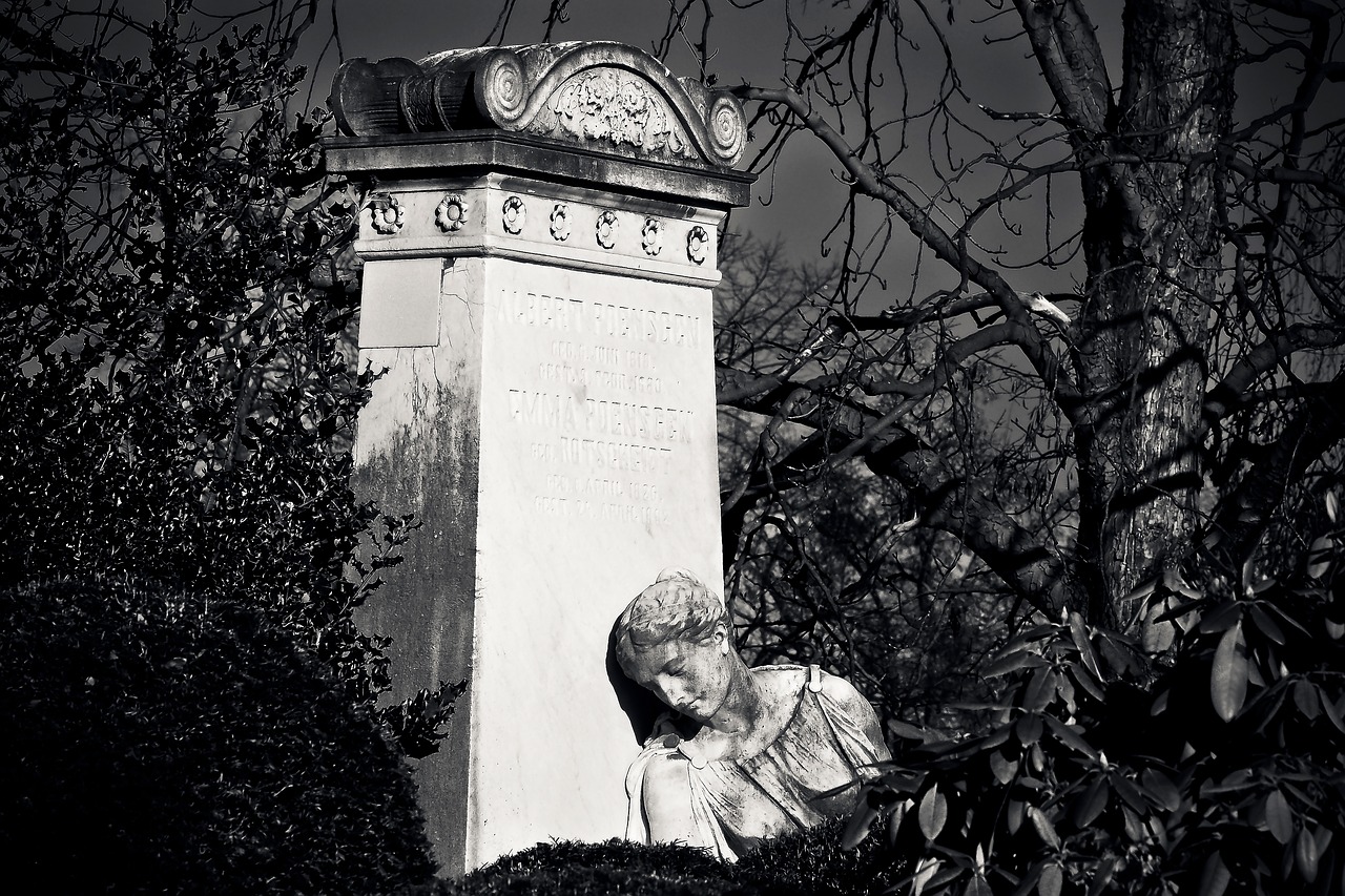 cemetery grave tombstone free photo