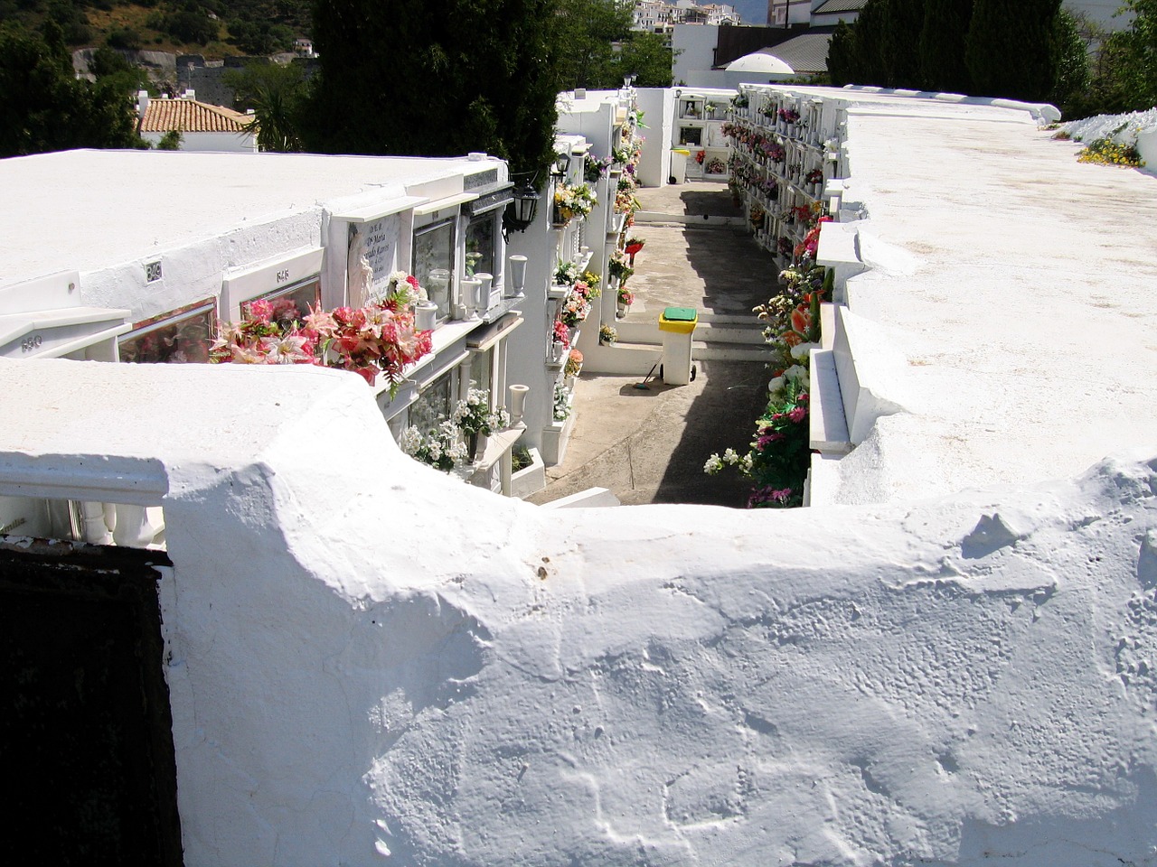 cemetery graves spain free photo