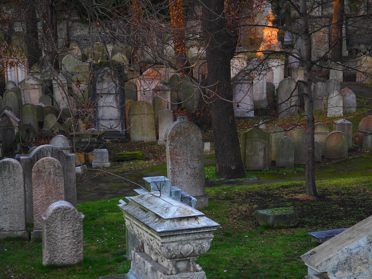 cemetery jewish judaism free photo