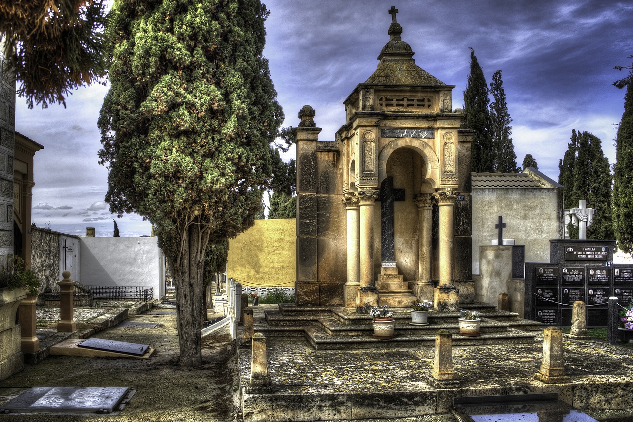cemetery mausoleum tomb free photo
