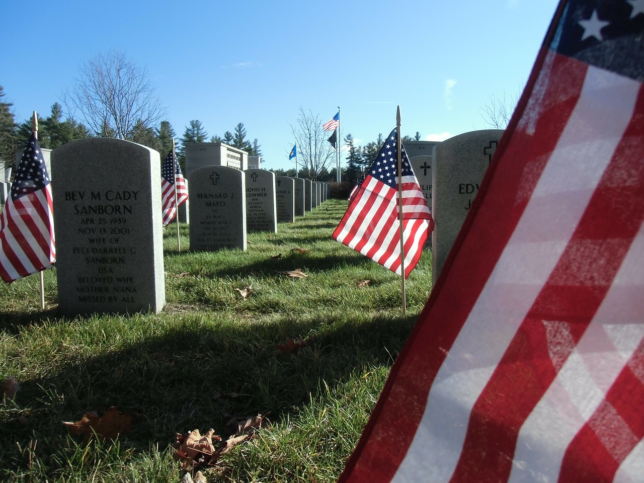 cemetery graveyard memorial markers free photo