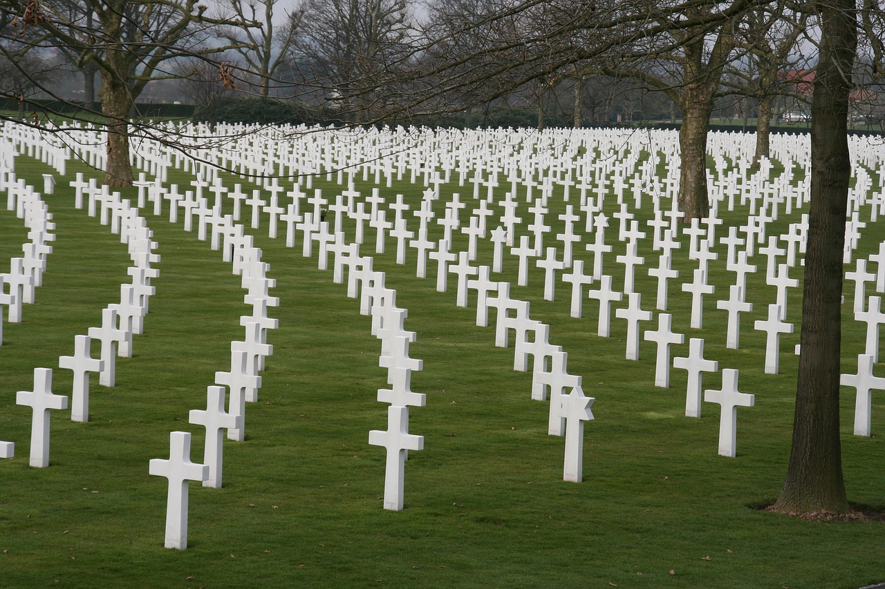 cemetery grave tombstone free photo