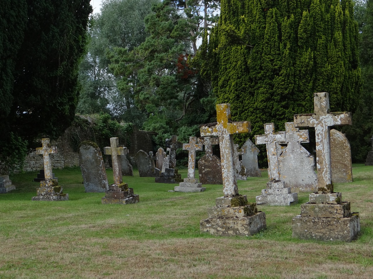 cemetery grave antique free photo