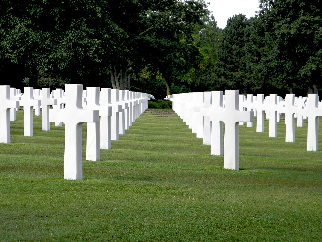 cemetery mourning cross free photo