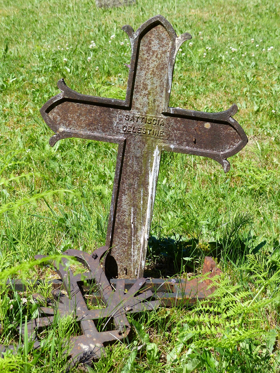 cemetery cross burial free photo