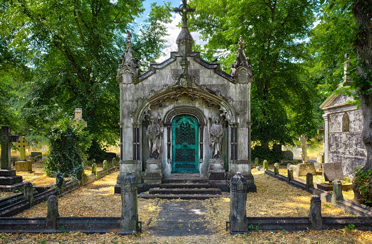 cemetery  grave  mausoleum free photo