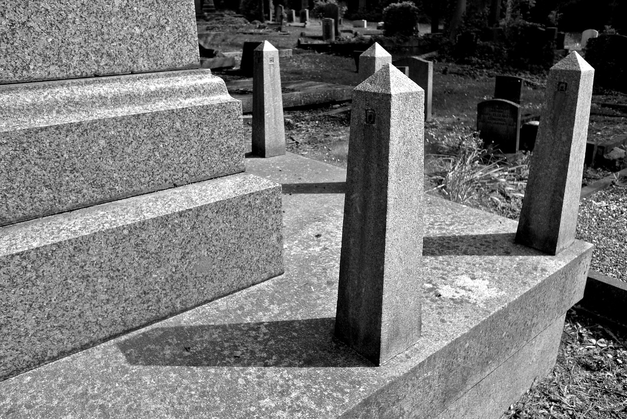 cemetery burial graveyard free photo