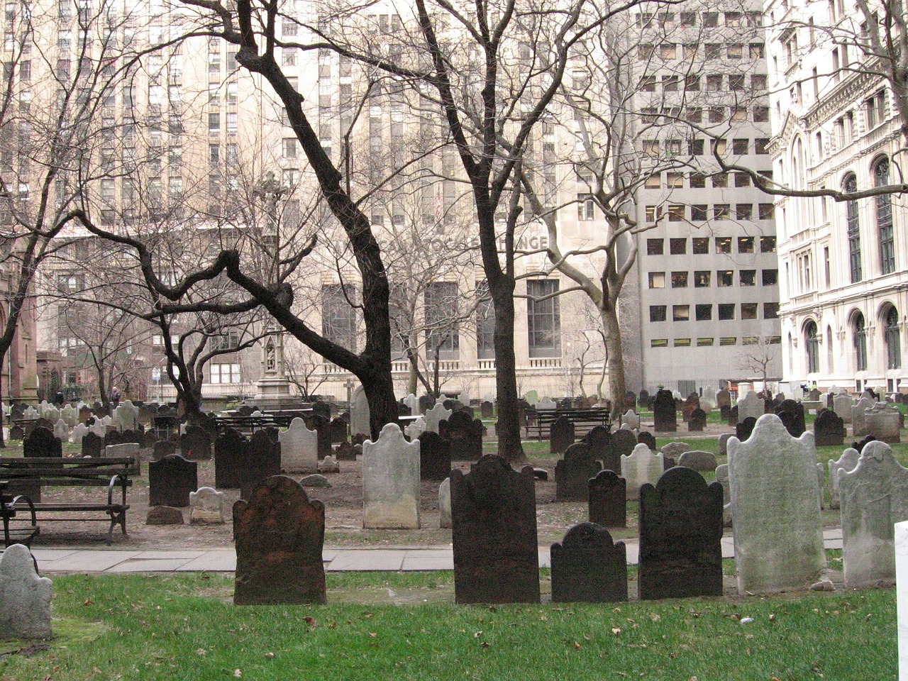 cemetery new york wall street free photo