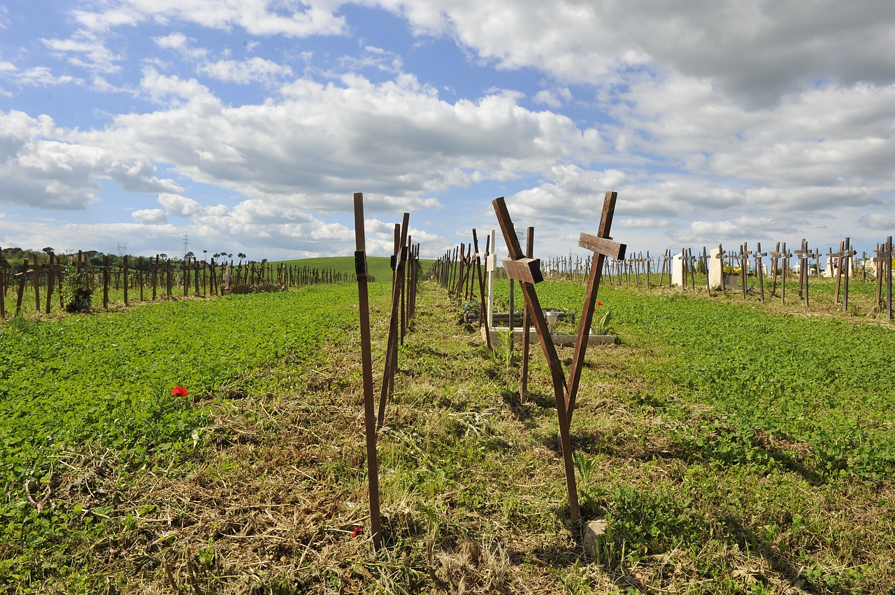 cemetery prato sky free photo