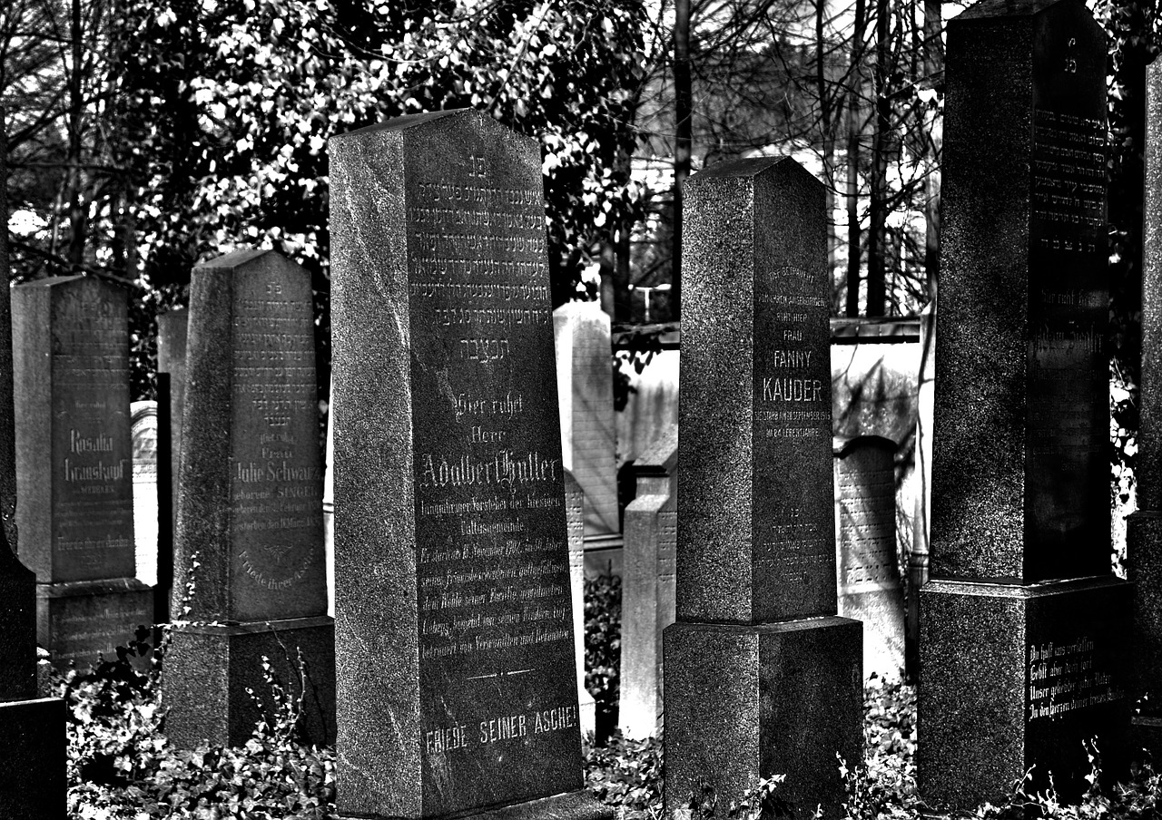 cemetery tombstone stone free photo