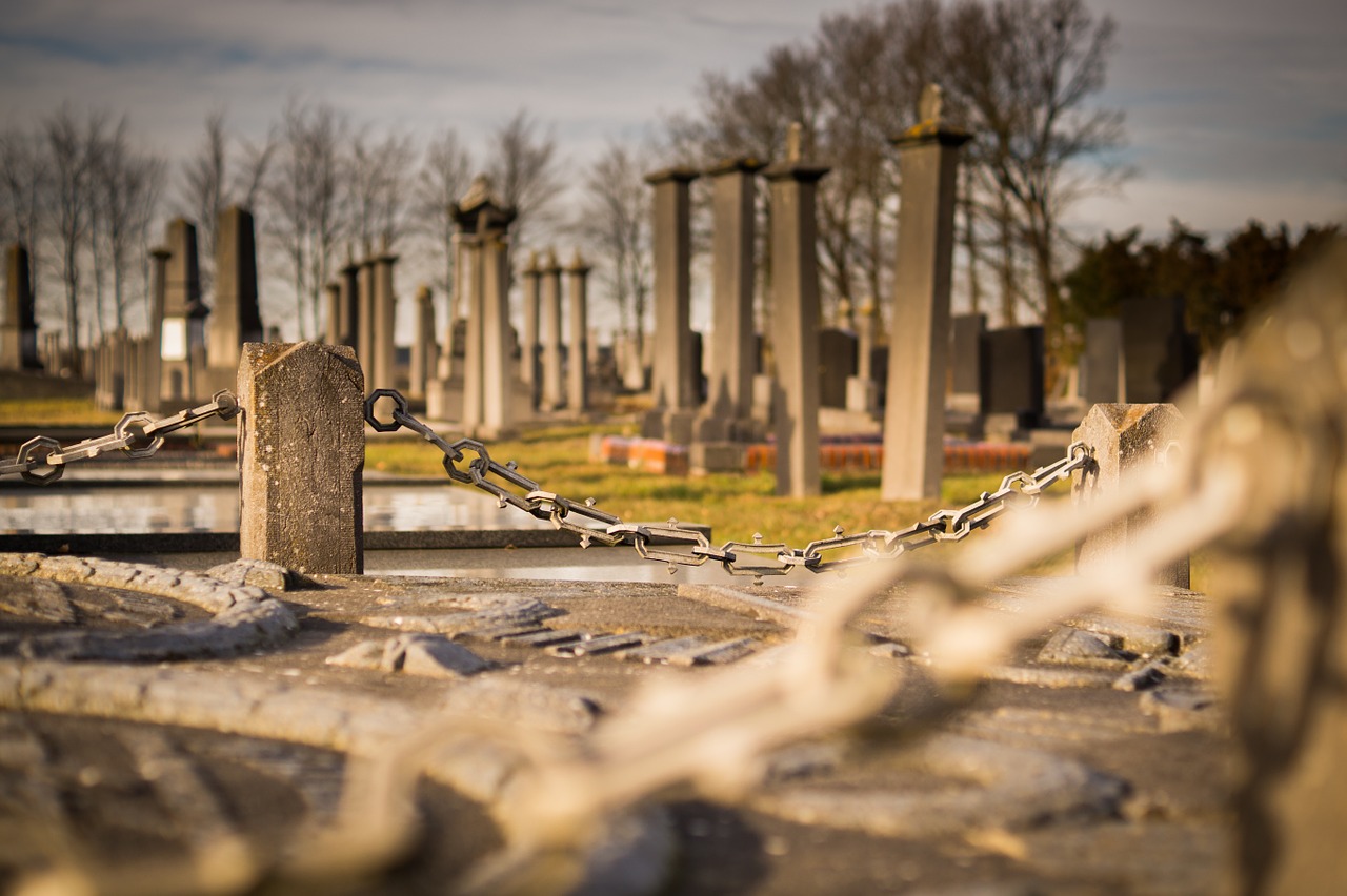 cemetery grave graveyard free photo