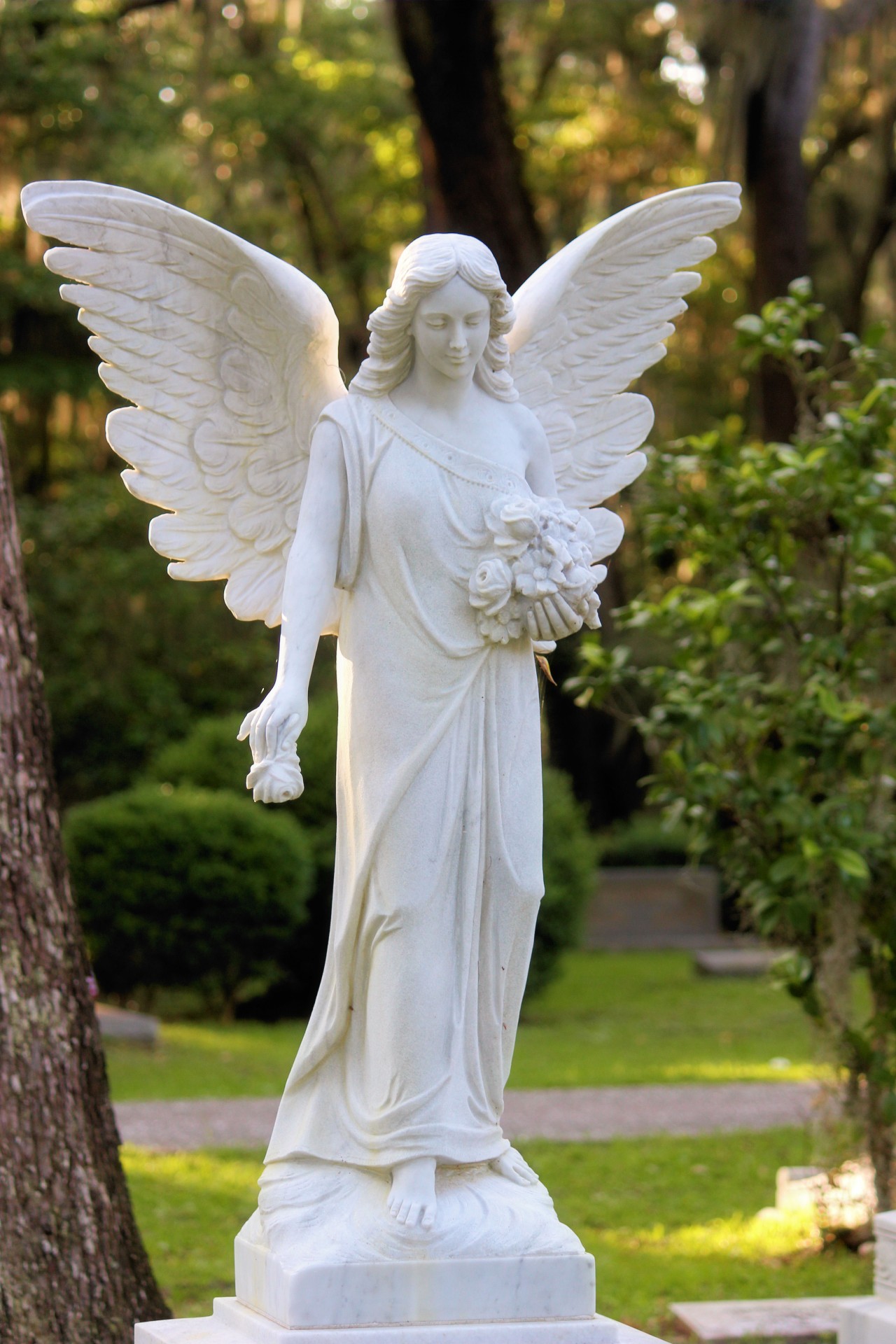 angel wings cemetery free photo