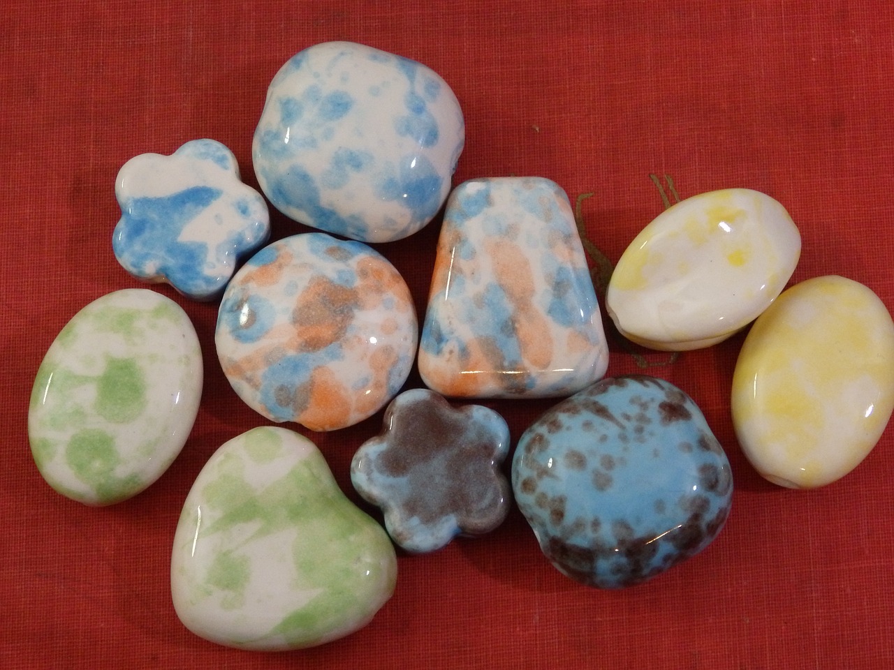 ceramic beads blue free photo