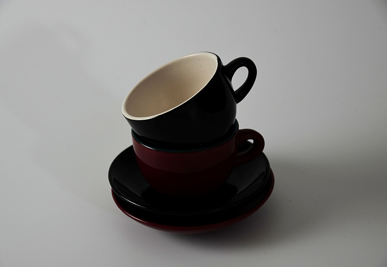 ceramic cup red free photo