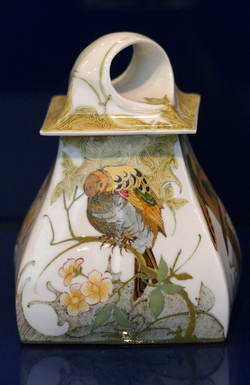 ceramics pot bird free photo