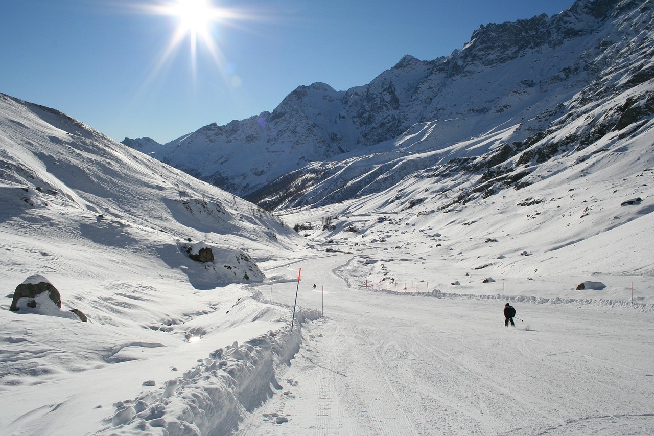 cervinia italy snow free photo