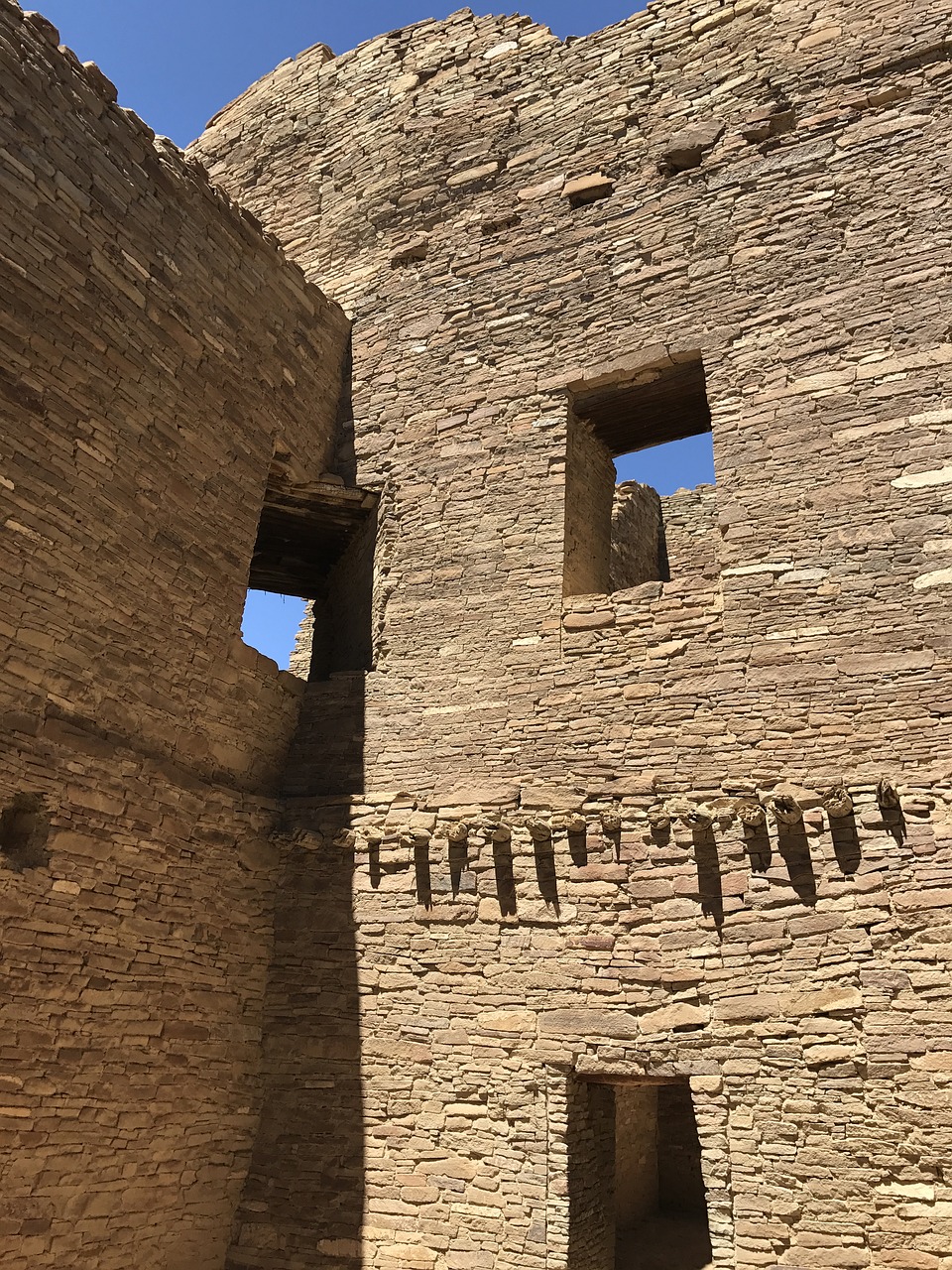 chaco canyon ruins architecture free photo