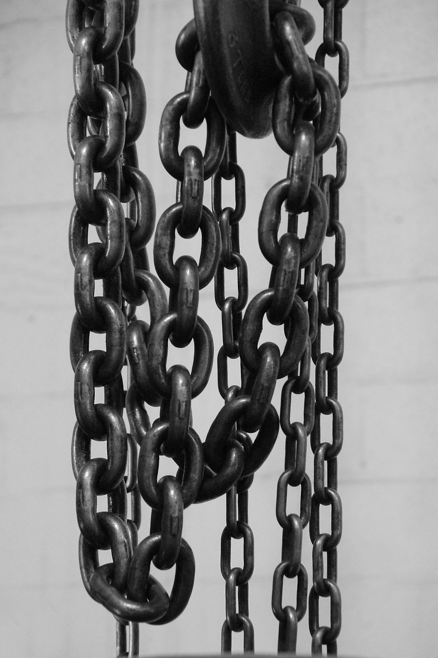 chain load industrial free photo