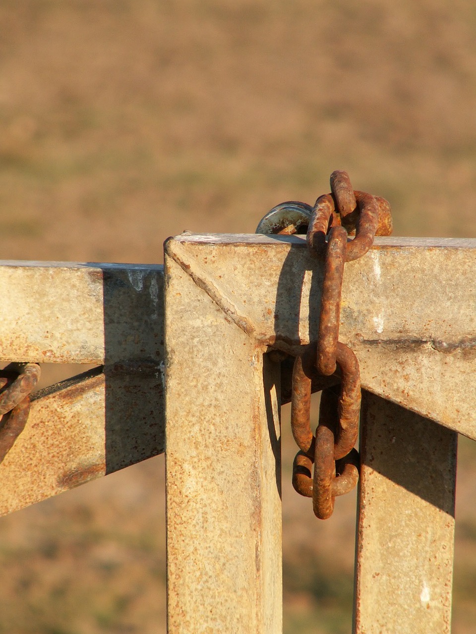 chain door close free photo