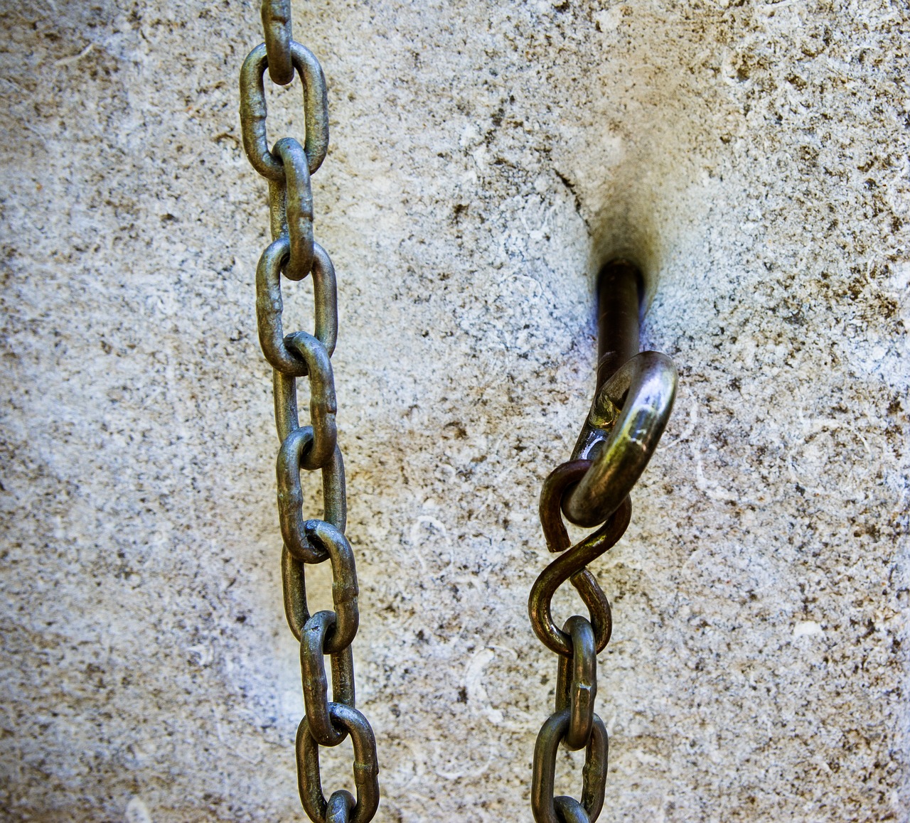 chain  stone  hook free photo