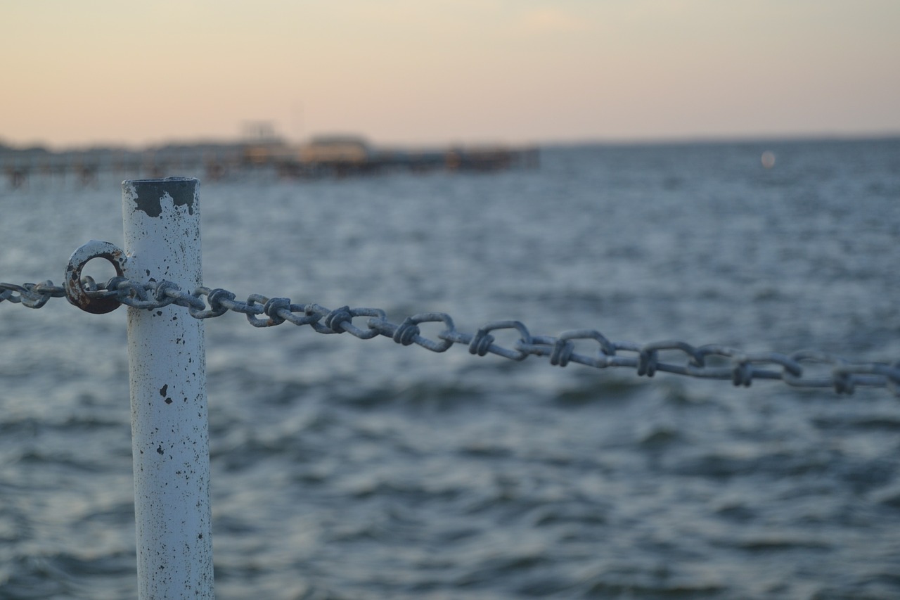 chain barrier sea free photo