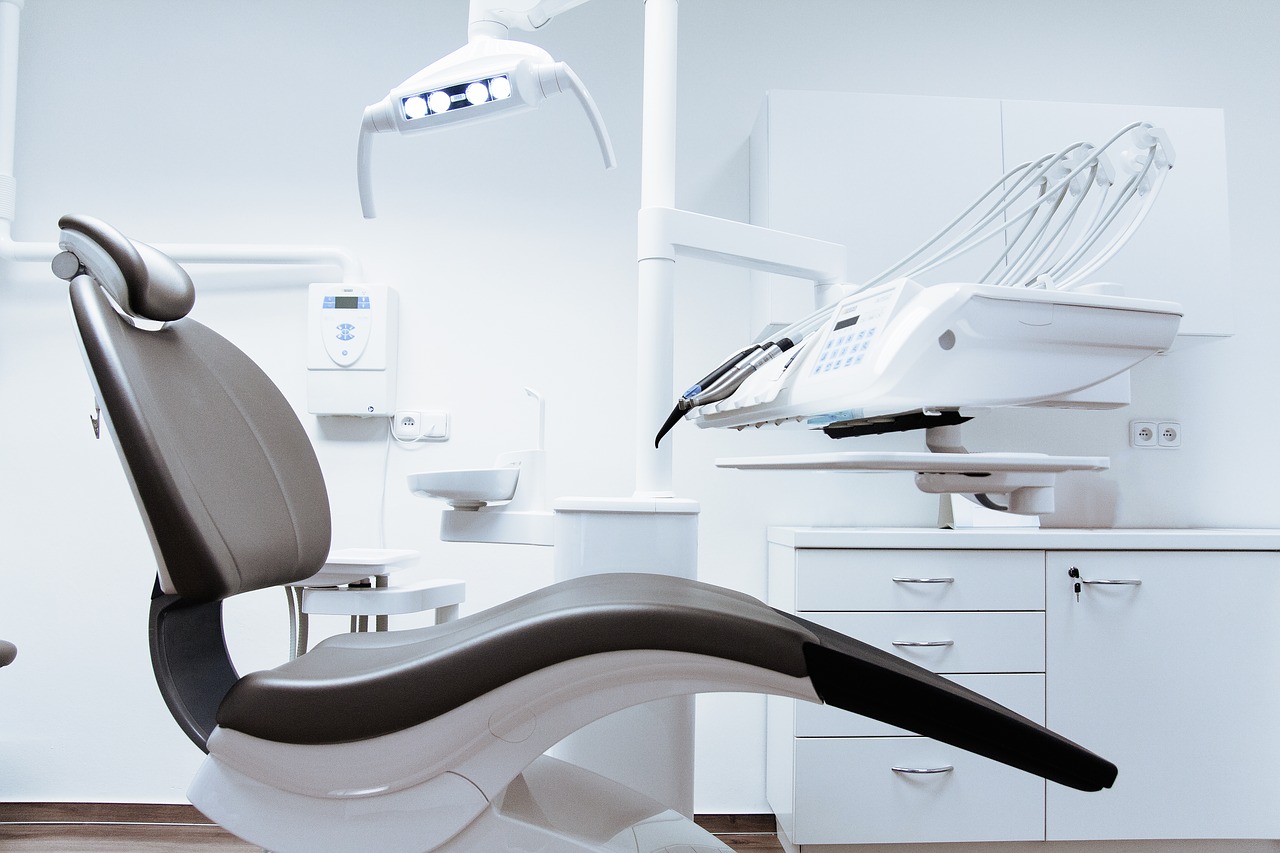 chair dentist dental free photo