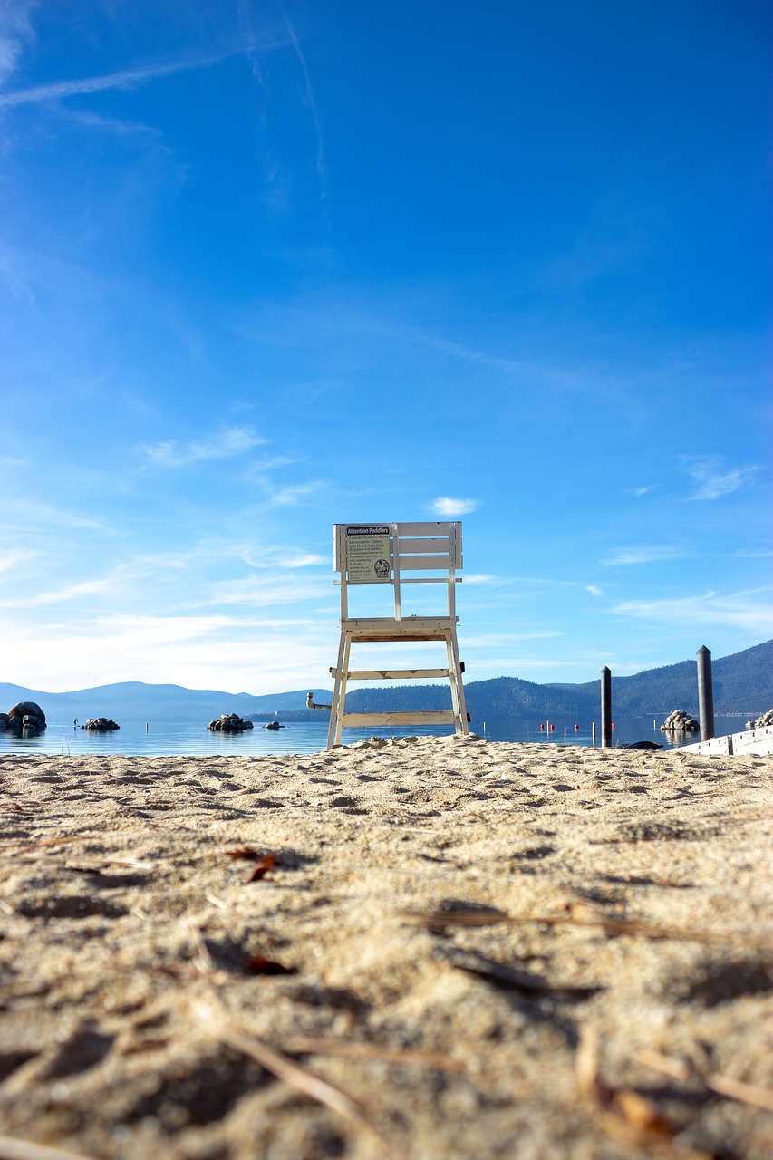 chair  beach  lake free photo