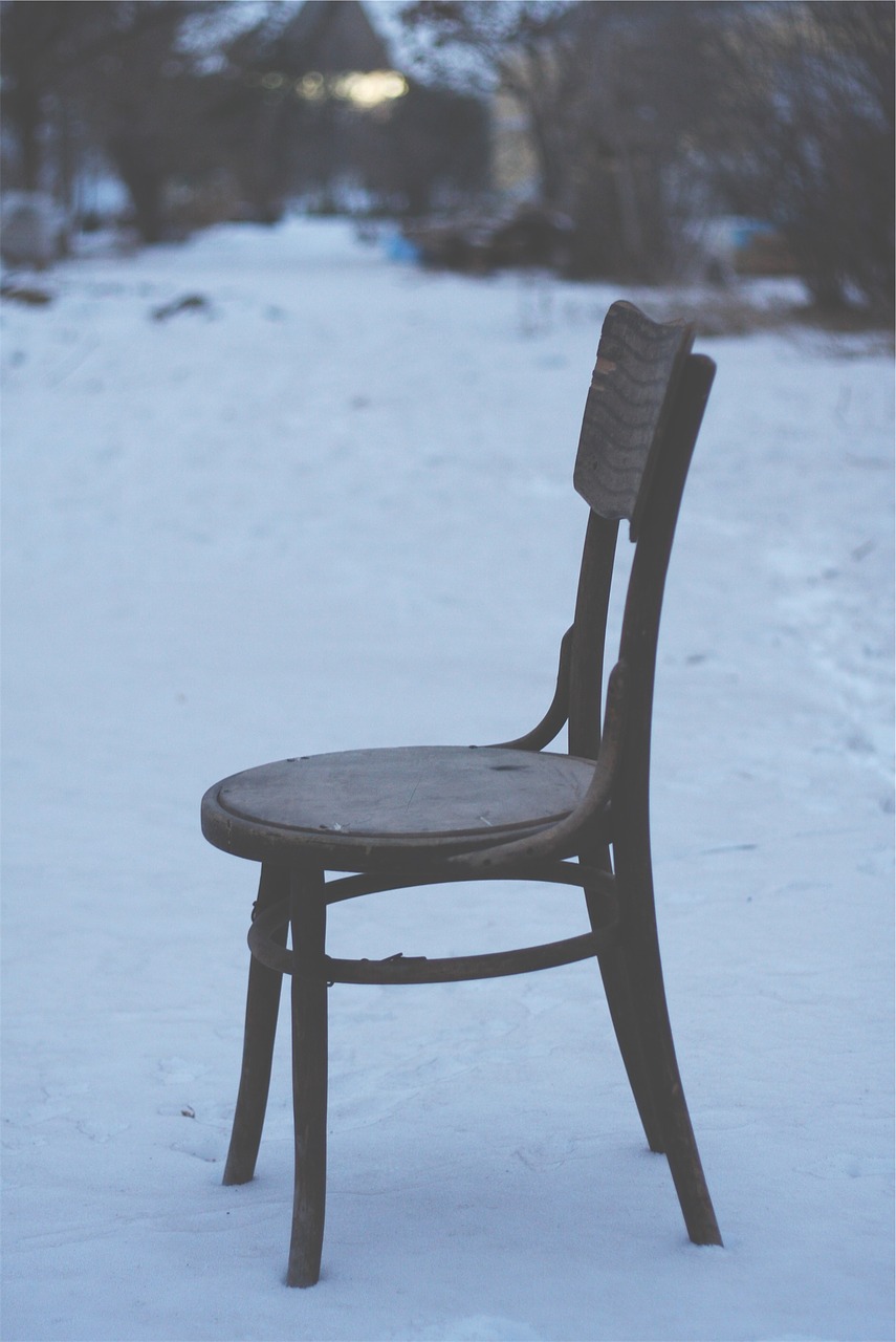 chair winter snow free photo