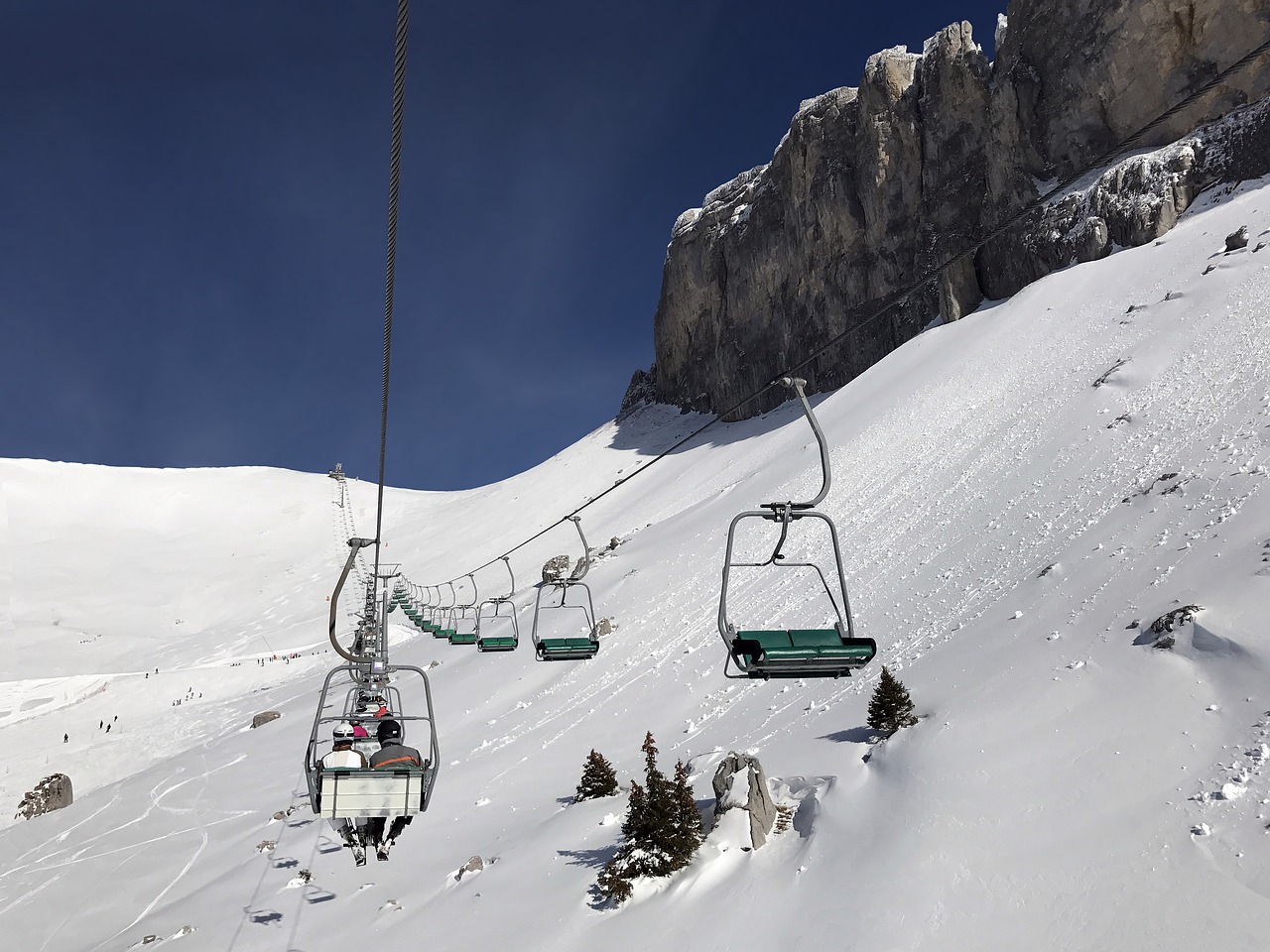 chair lift mountain snow free photo