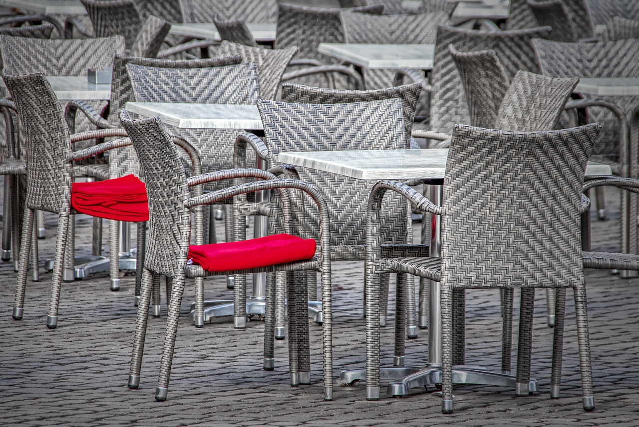 chairs  red  silver free photo