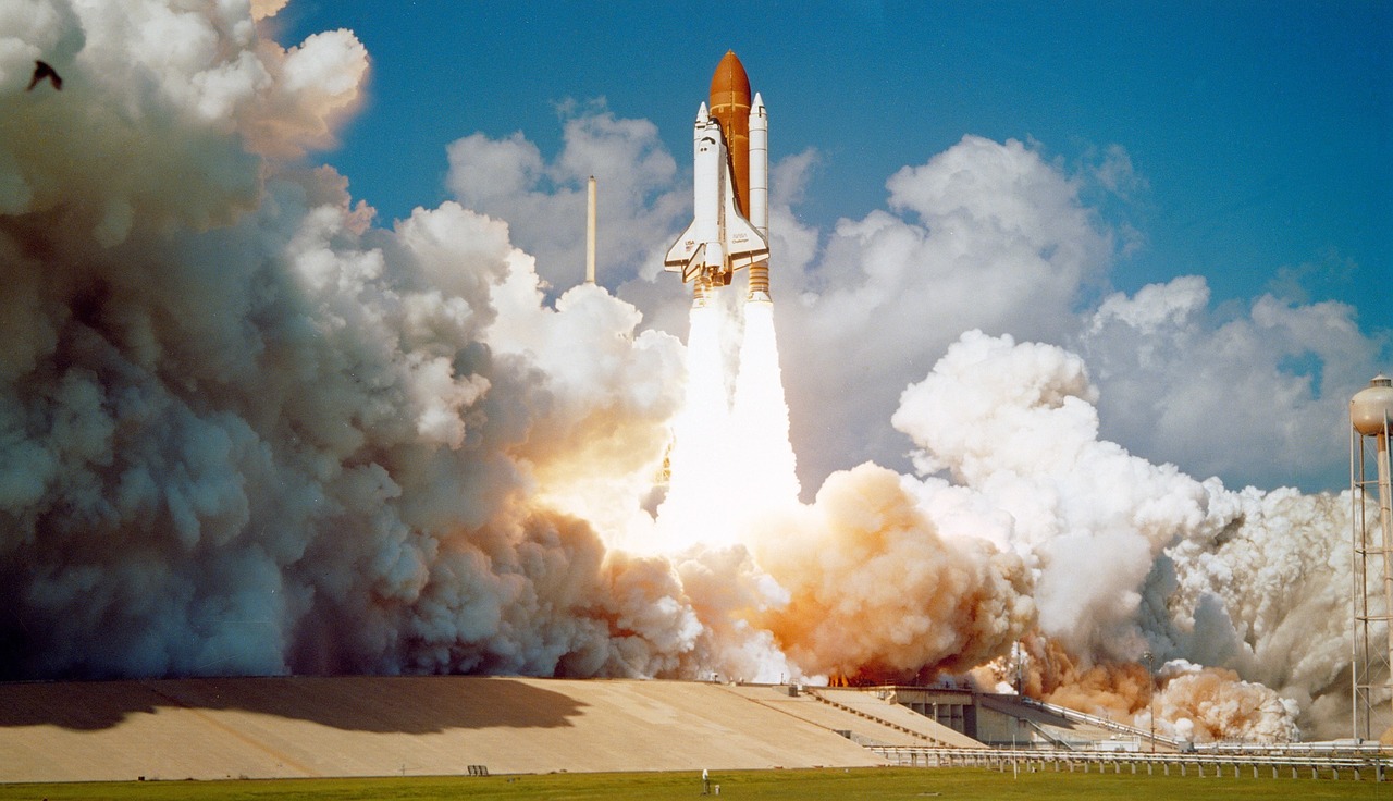 challenger space shuttle launch mission free photo