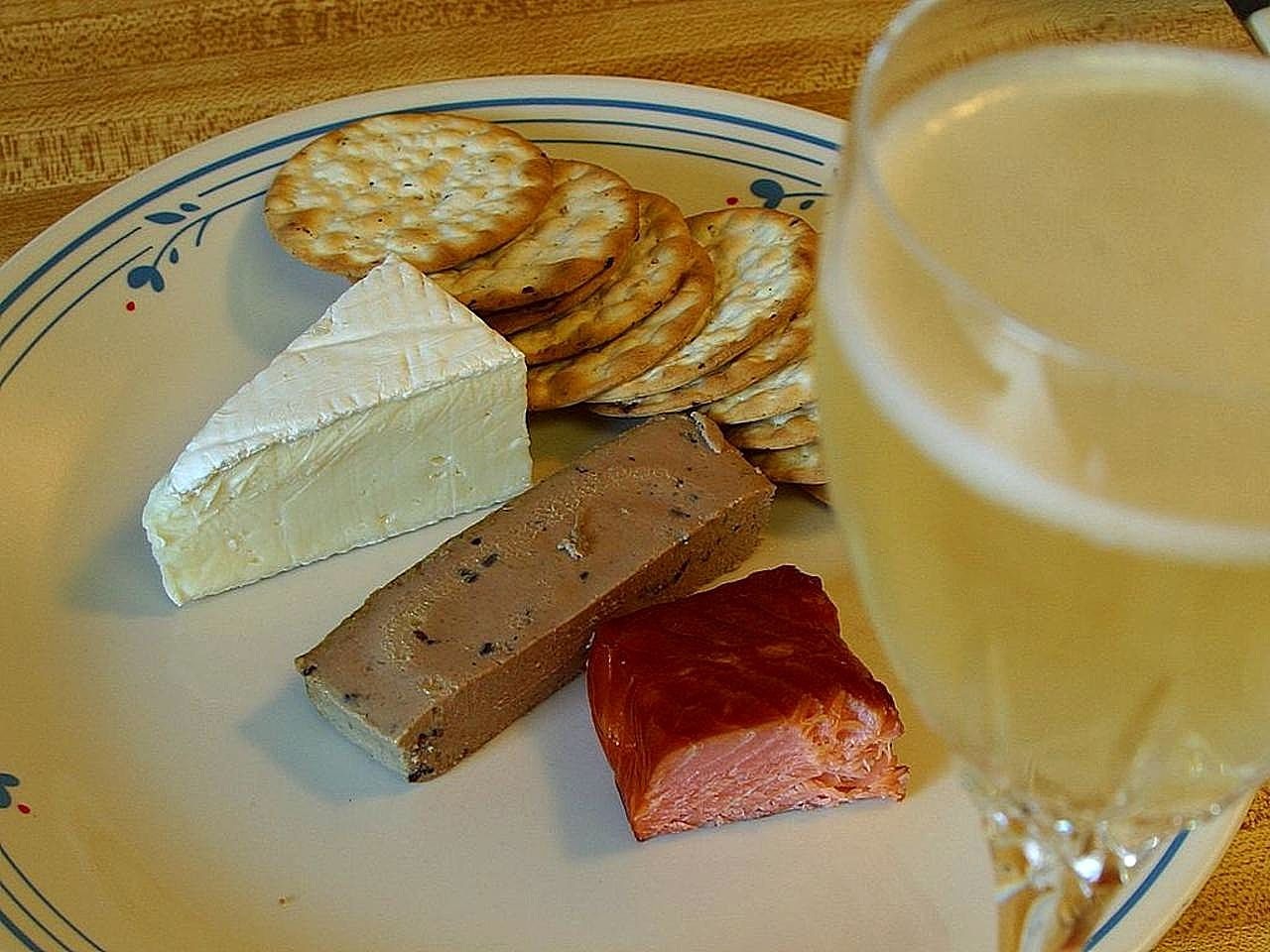 champagne crackers pate free photo
