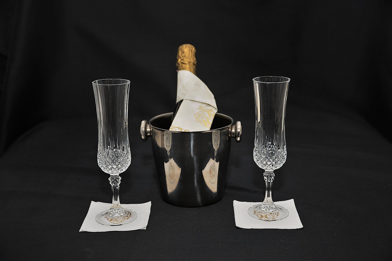 champagne glasses champagne party free photo