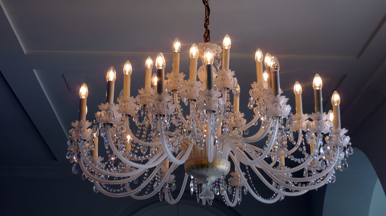 chandelier gloss light free photo
