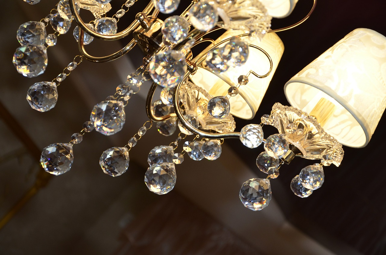 chandelier lights luxury free photo