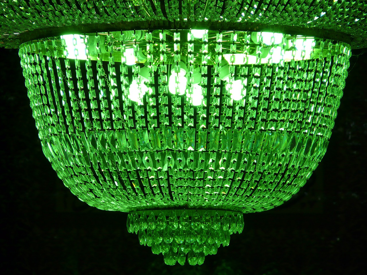 chandelier crystal glass free photo